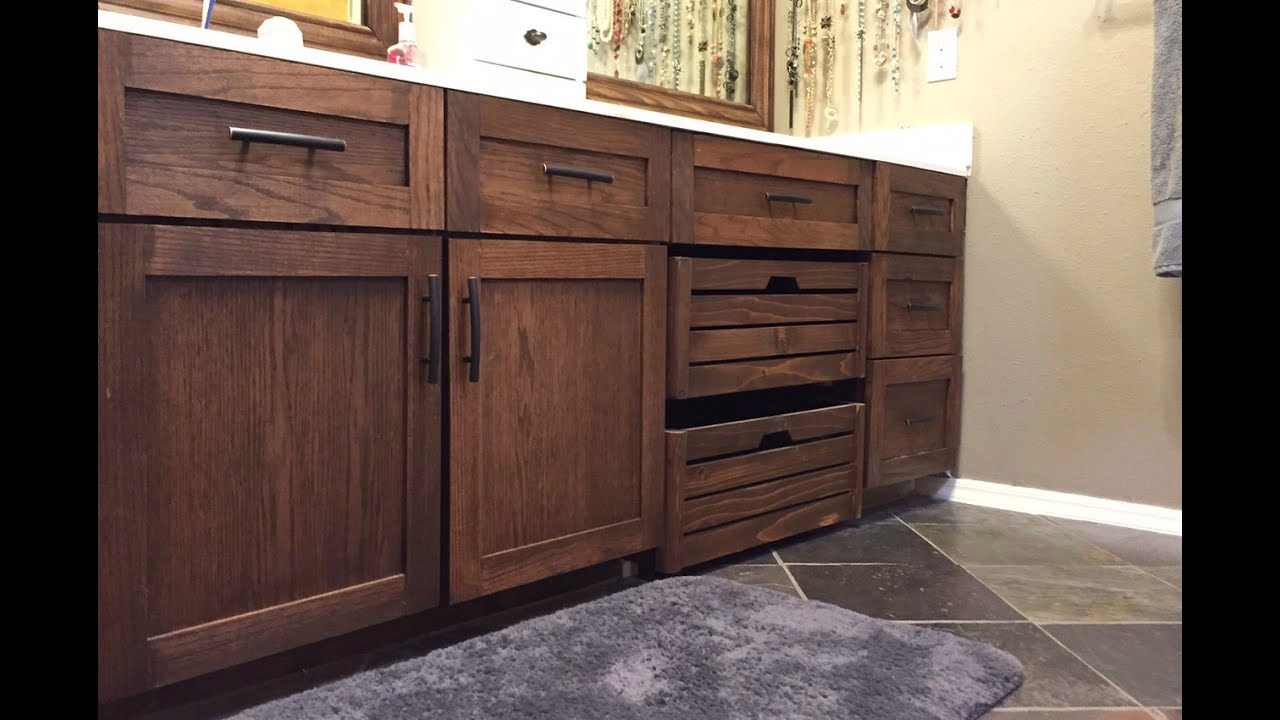 Shaker cabinet door style